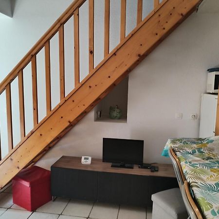 Au Coeur Des Volcans D'Auvergne Ceyssat Exterior foto